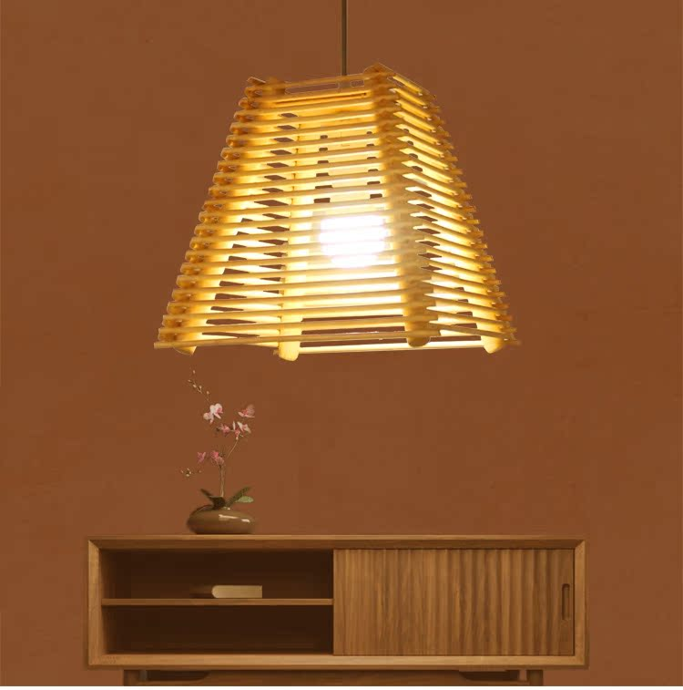 Arana Small Bamboo Pendant Light Effect