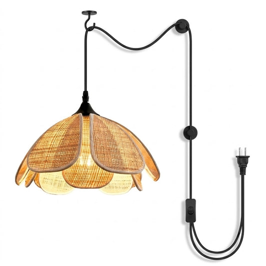 Plug-in Bloom Wabi Sabi Small Rattan Pendant Light